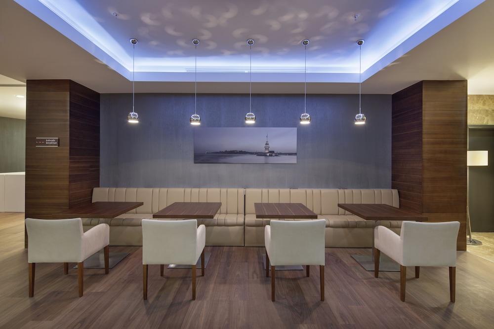 Hampton By Hilton Istanbul Kayasehir Istambul Exterior foto