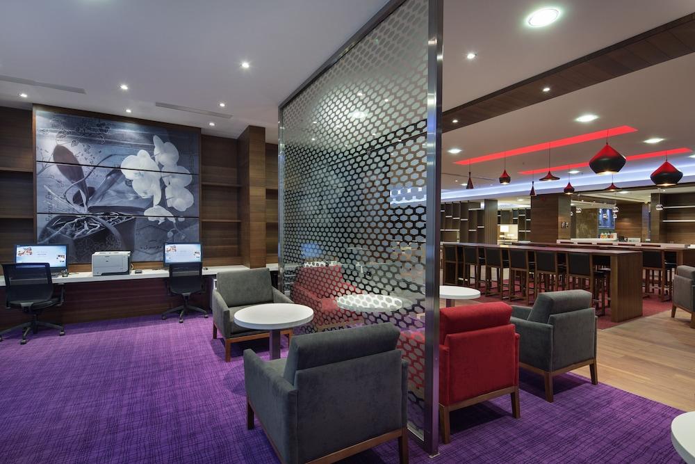 Hampton By Hilton Istanbul Kayasehir Istambul Exterior foto