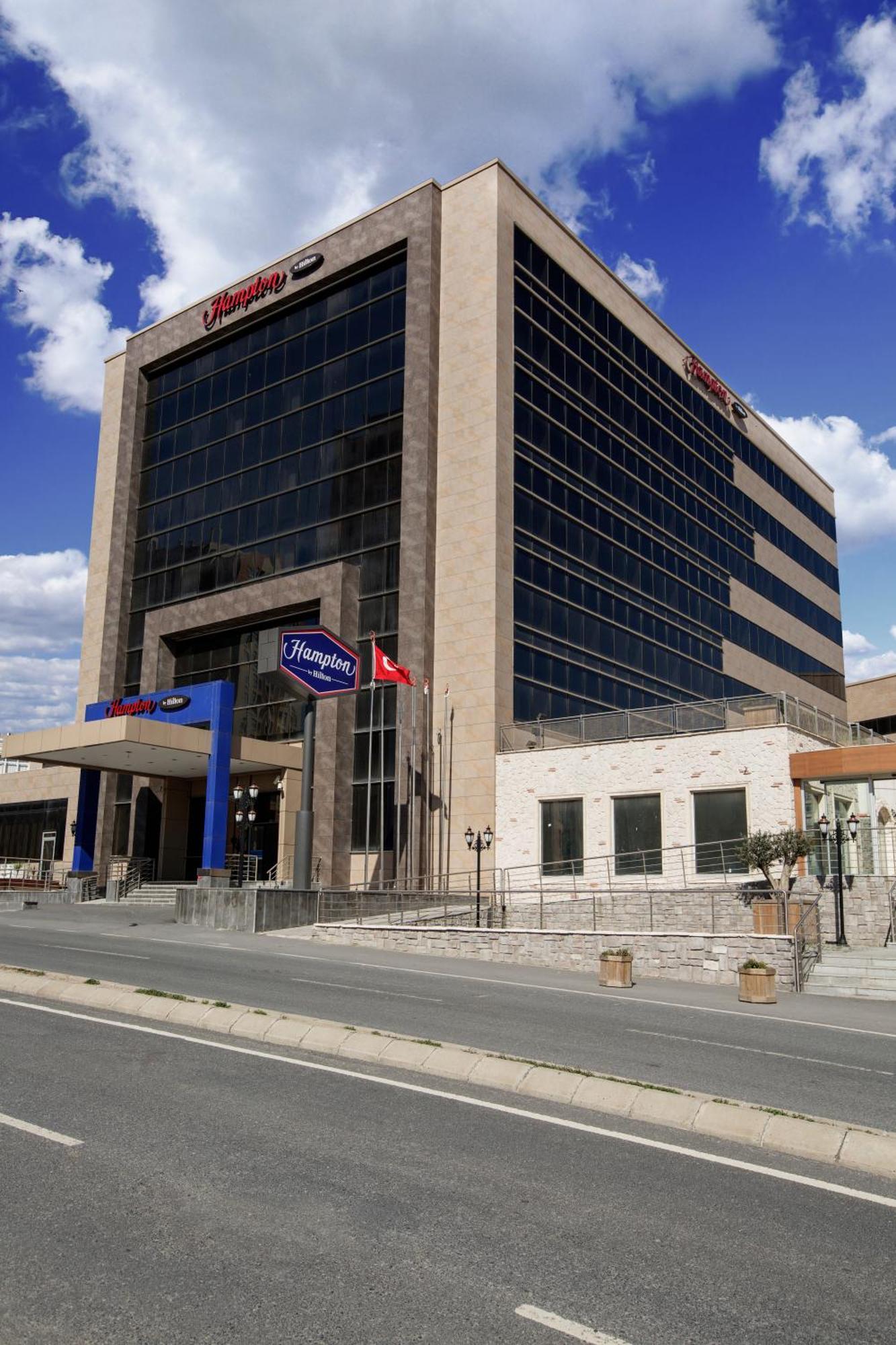 Hampton By Hilton Istanbul Kayasehir Istambul Exterior foto