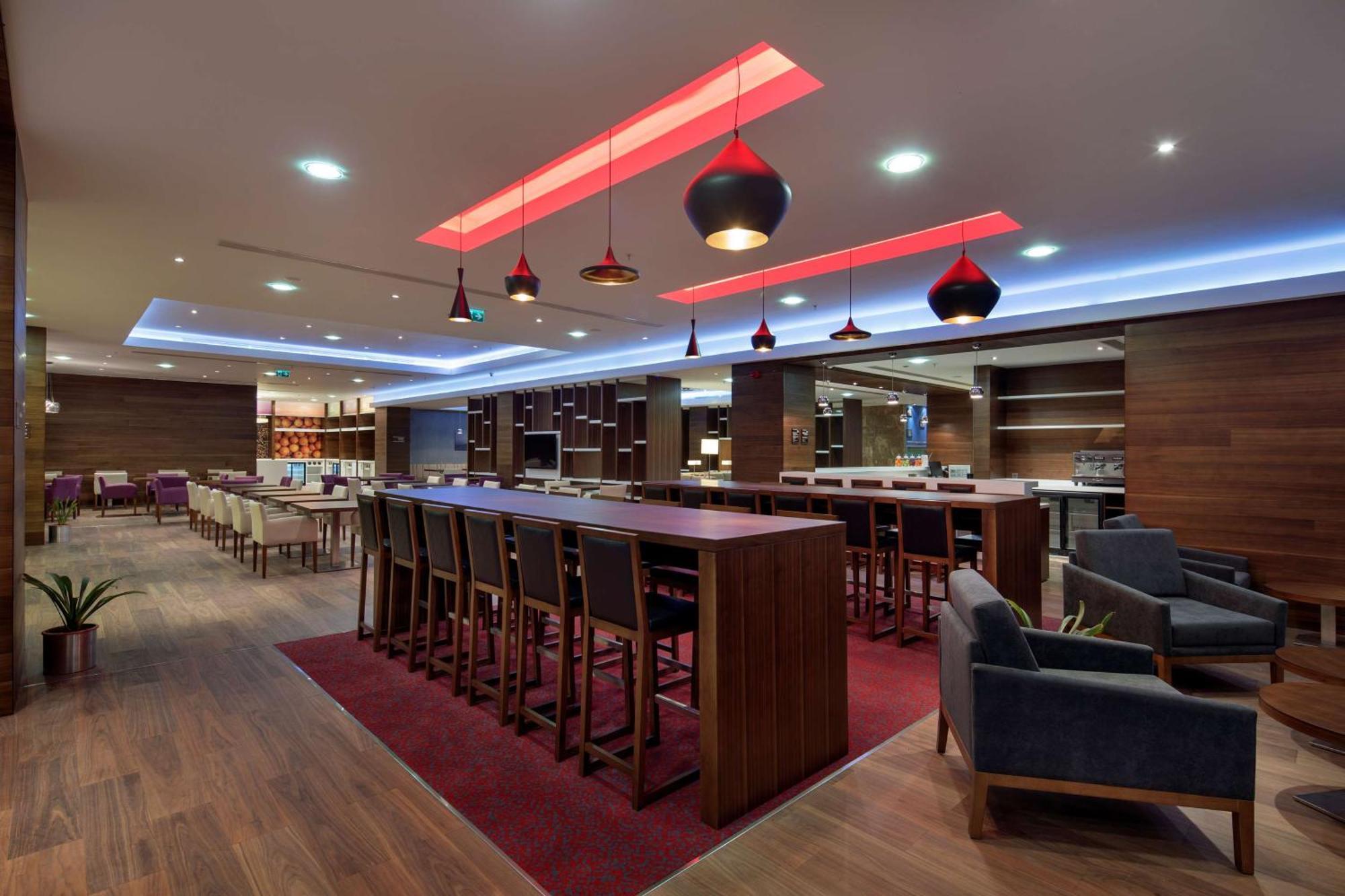 Hampton By Hilton Istanbul Kayasehir Istambul Exterior foto