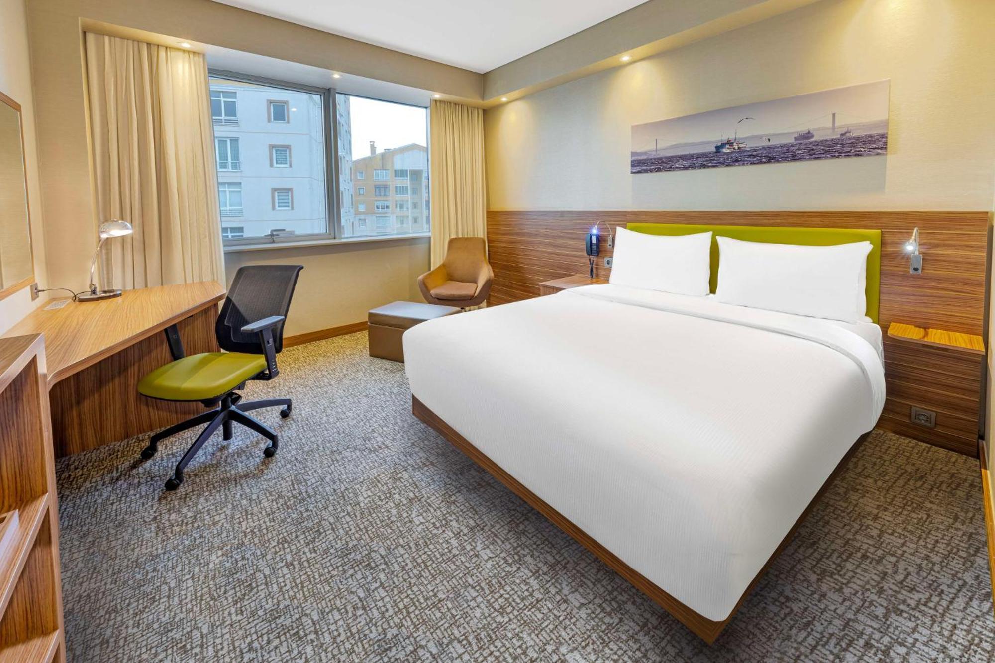 Hampton By Hilton Istanbul Kayasehir Istambul Exterior foto