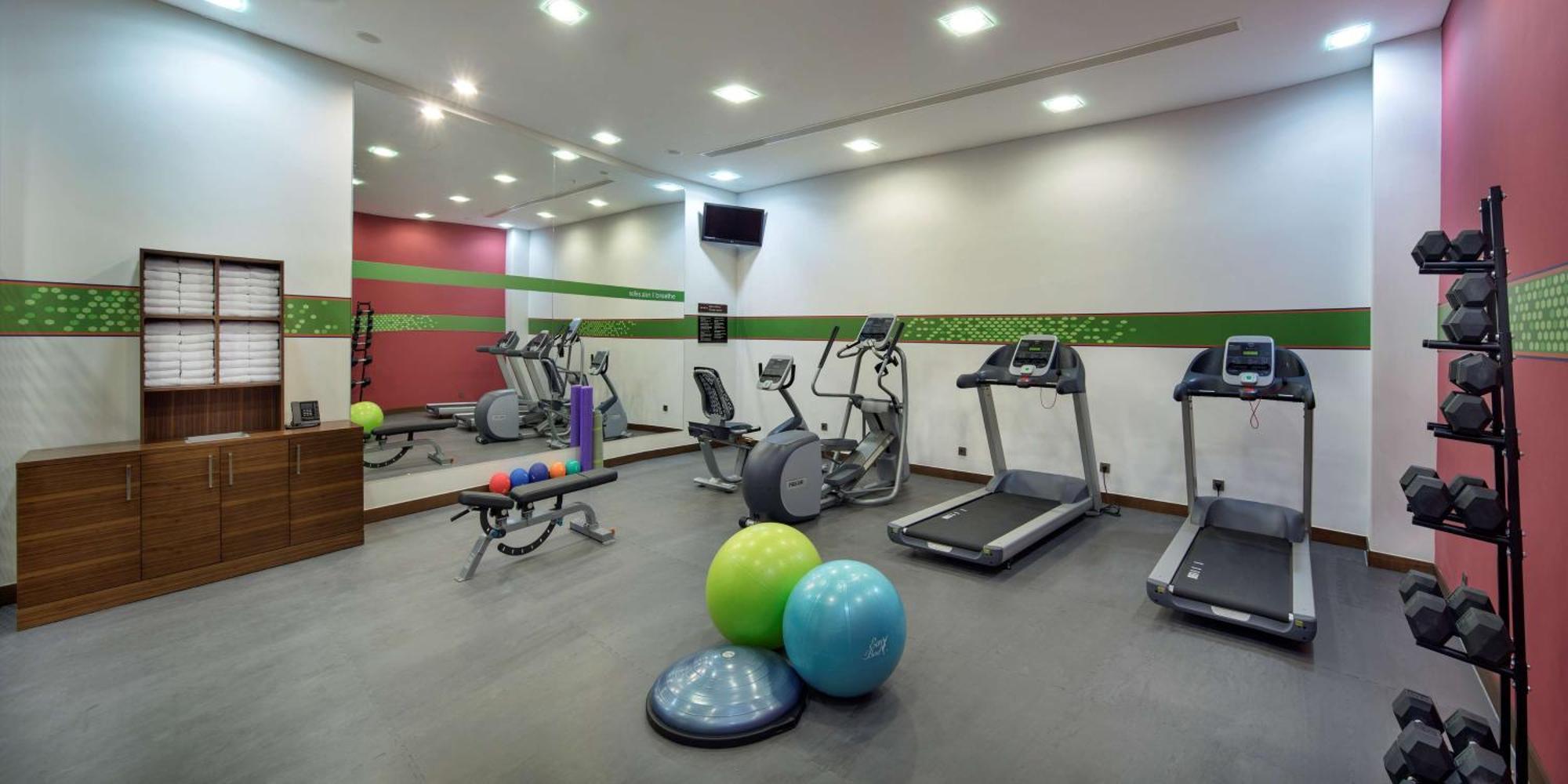 Hampton By Hilton Istanbul Kayasehir Istambul Exterior foto