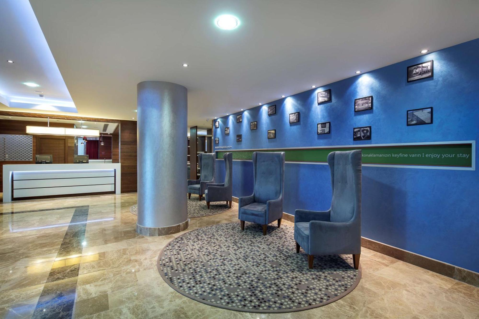 Hampton By Hilton Istanbul Kayasehir Istambul Exterior foto