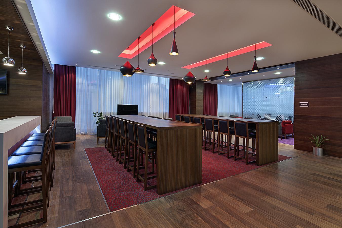 Hampton By Hilton Istanbul Kayasehir Istambul Exterior foto