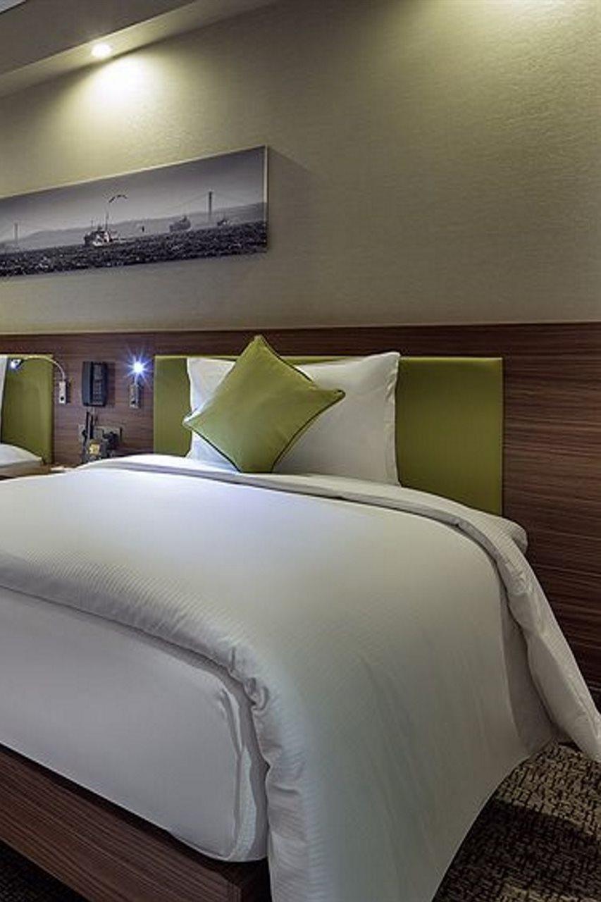 Hampton By Hilton Istanbul Kayasehir Istambul Exterior foto